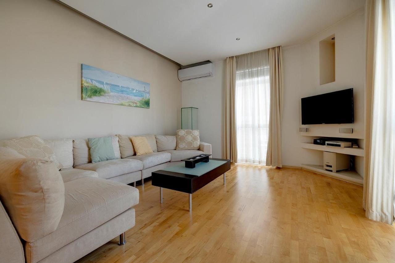 Apartamento Unbeatable Location Valletta And Harbour Views Sliema Exterior foto
