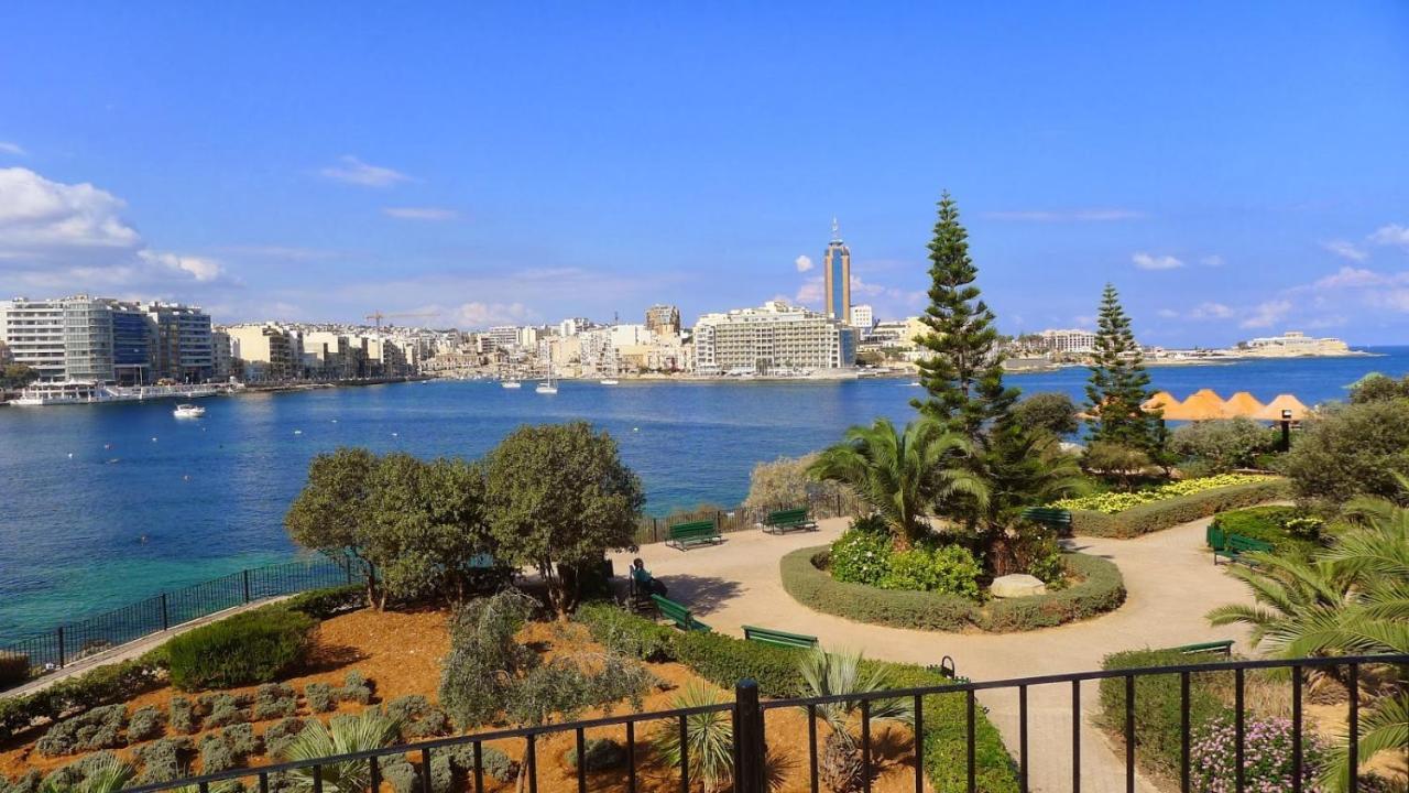 Apartamento Unbeatable Location Valletta And Harbour Views Sliema Exterior foto